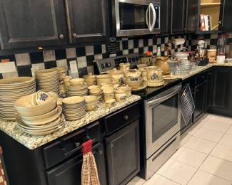 Pfaltzgraff Stoneware priced Individually