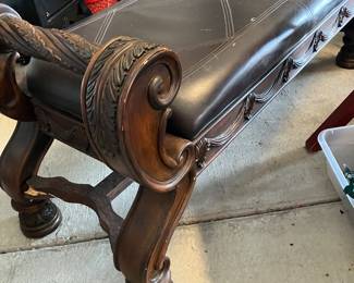 28B 120.00 Old World style bench matching Queen Bed set 19x23x50
