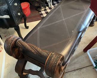 28B 120.00 Old World style bench matching Queen Bed set 19x23x50