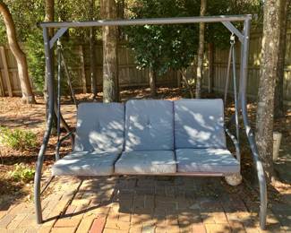 25 150.00 Swing metal frame