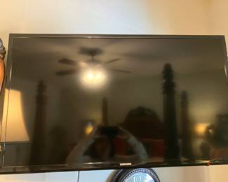 65 100.00 TV Samsung 38"W