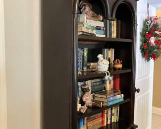 68 140.00 Bookcase 36Wx16Dx79"H