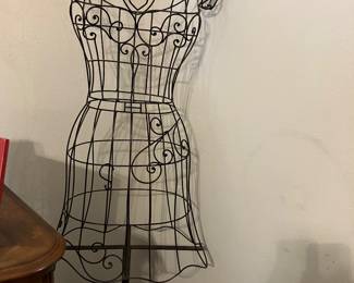 14 70.00 Mannequin wire metal 63T