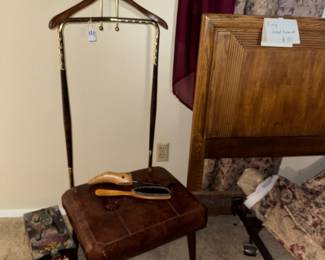 Vintage valet