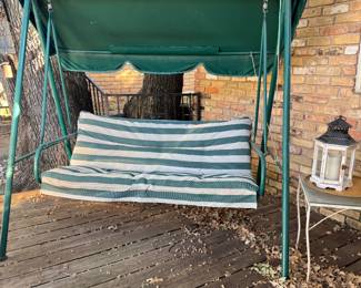Patio swing