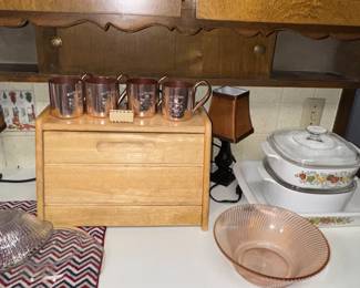 Bread box