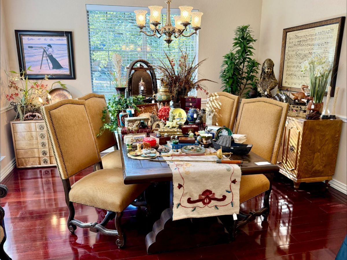 ROOM BY ROOM OVERVIEW.  DINING ROOM WITH SOLID TRESTLE TABLE, 6 CHAIRS FULL OF CHINOISERIE, CLOISONNE, SOAPSTONE, ENAMELWARE, AND MORE.