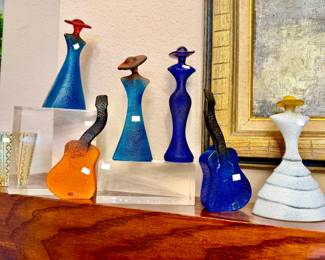 LOTS OF KOSTA BODA UNUSUAL GLASSWARE FROM SWEDEN.