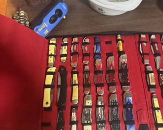 Large selection of knives
