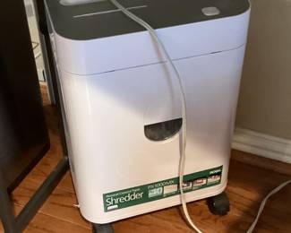 Paper shredder