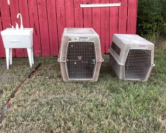 Dog kennel, dog crate daycare