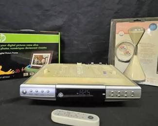 CT339HP picture frame, under counter radio and more
