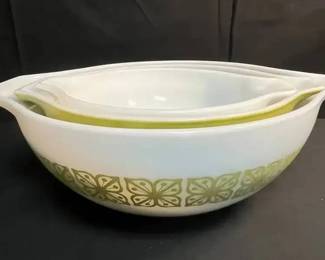 CT375Pyrex Verde Bowl Set