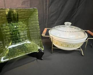 CT368Pyrex Verde Serving Bowl