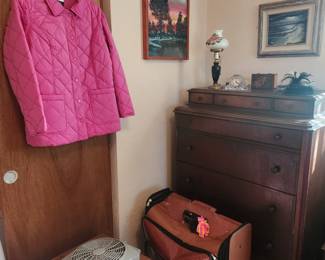 Vintage chest of drawers