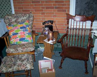 ROCKERS & SMALL STAND