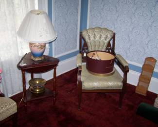 MATCHING CHAIR TO SETTEE, TRIFOLD TABLE & LAMP