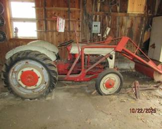 Massey Ferguson tractor(1965?) Rear tires in good shape