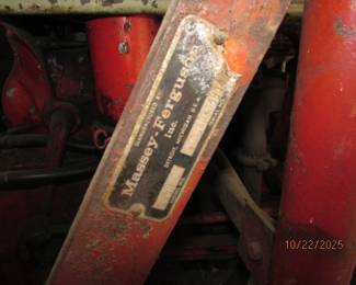service plate of tractor