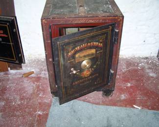 OLD FLOOR SAFE