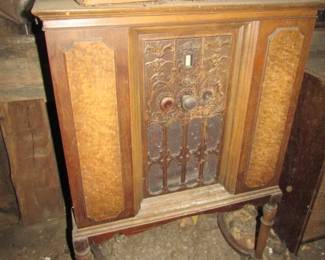 Antique radio