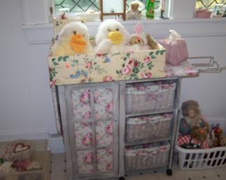 STUFF ANIMALS & STORAGE CABINET