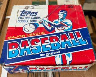 1986 Topps Baseball Cello Pack Box Near Complete (21/24 packs) - Bo Jackson RC