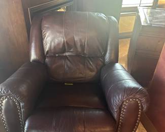 Recliner $100