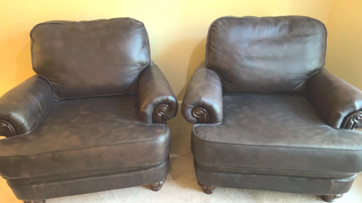 001 Two 2 Leather Club Seats 36H x 42W X 39 D