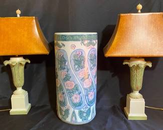 Large Decorative Umbrella Stand And 2 Decorative Lamps