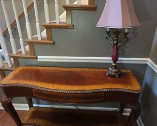 Sofa Table And Lamp