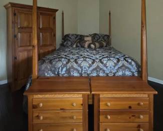 Shaker Style Queen FourPoster Bed with Kincaid Shaker Ridge Armoire and Night Stands 
