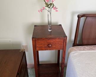 Quarter-Sawn Oak Table