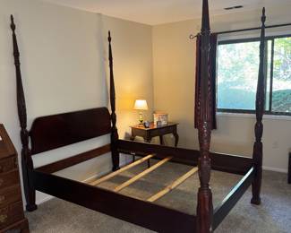 Mahogany 4 Poster Queen Bed