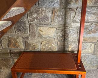 Lajin Stretching Bench / Traditional Chinese Medicine Meridian Healing