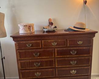 Drexel 9 Drawer Dresser (18"D x 50"W x 42-1/2"H)