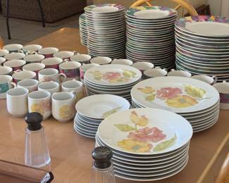 4 sets of dinnerware