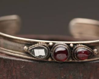 Silver Toned Cuff 20.59 g