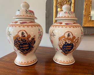 G10-Close match armorial style urns 