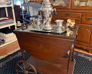 Tea cart