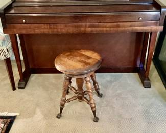 Small Piano great for a small space
