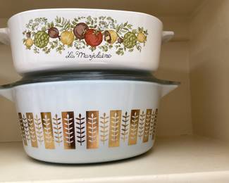 Pyrex Delphine Blue & Gold Leaf Casserole Dish with Lid