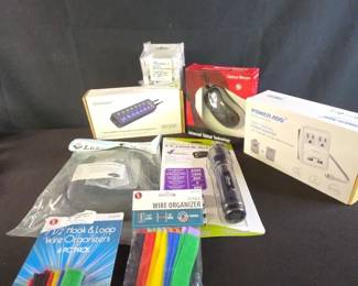 7 Port USB, I Zoom Pro, USB Mouse, Power Travel Power Adapter