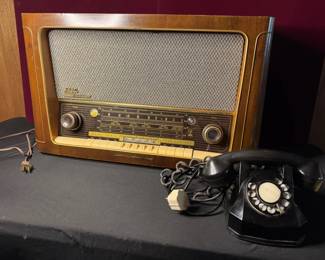 05 Grundig Majestic 3028 Model 5060 Mid20th Century rotary telephone