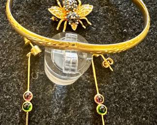 14K Gold & Sapphire Bumblebee Pin, 14K Etched Gold Bracelet & 14K & Gemstone Earrings