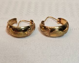 18k Gold Earrings