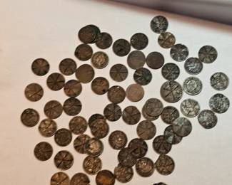 Damaged Unsearched Old Pennies Lot Of 65