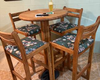 . . .great pool-room-themed martini table