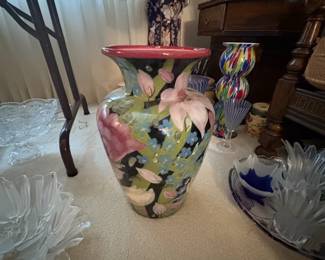 . . . another beautiful floral vase