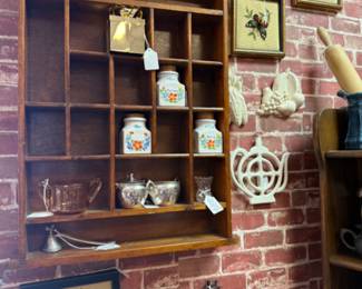 little collectibles and wall hangings